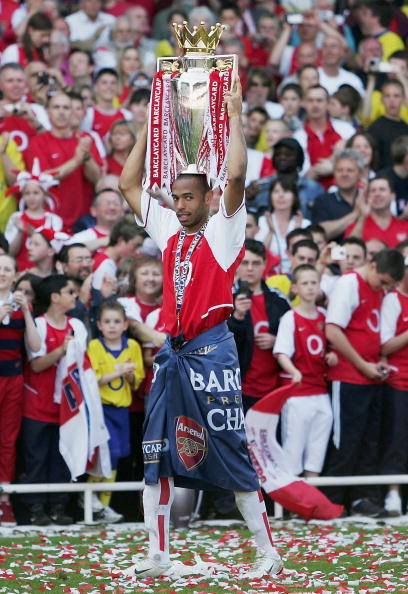 葡媒：C罗向欧国联冠军队友赠送定制手表，若塔的送给了其家人